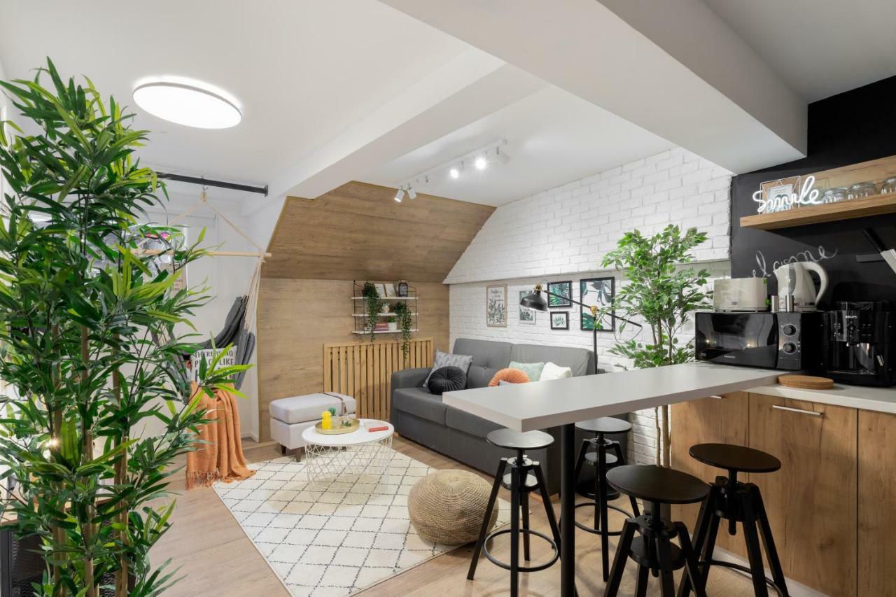 Historical Center 2 By Urbanesq Apartment Bucharest Luaran gambar