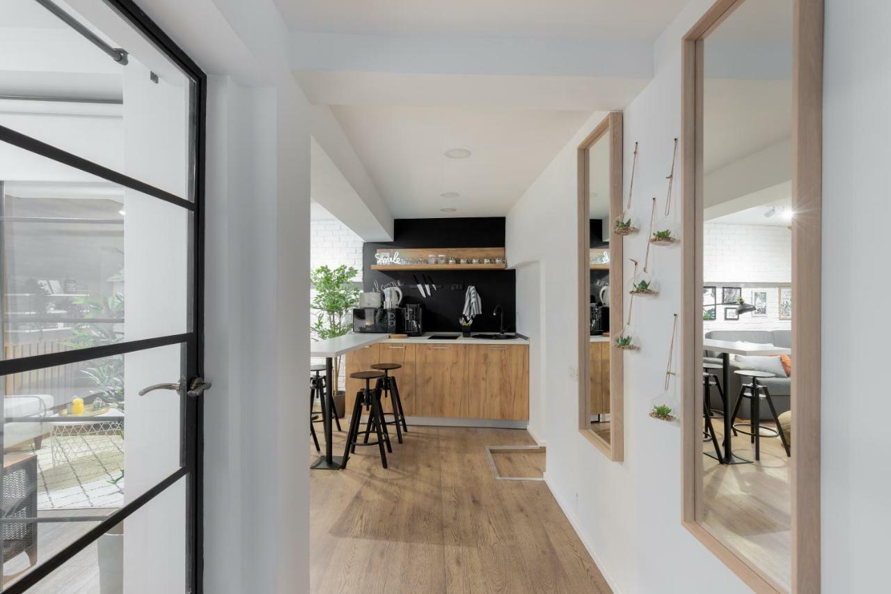 Historical Center 2 By Urbanesq Apartment Bucharest Luaran gambar